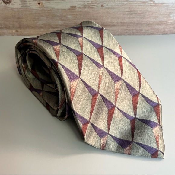 Zylos Geometric Patterned Silk 58” tie - Picture 1 of 3
